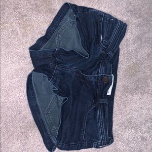 dark blue daisy dukes 💦